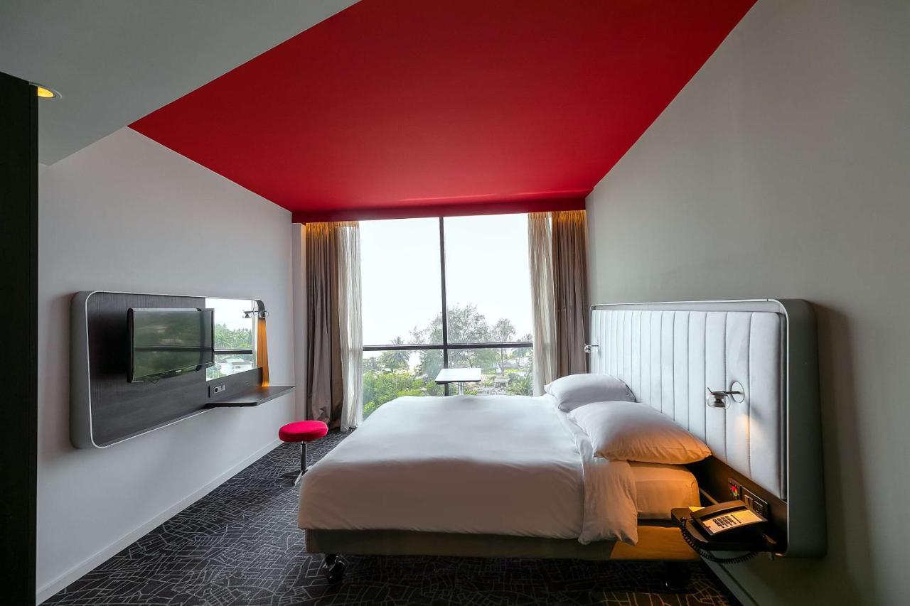 Park Inn By Radisson Либревиль Экстерьер фото